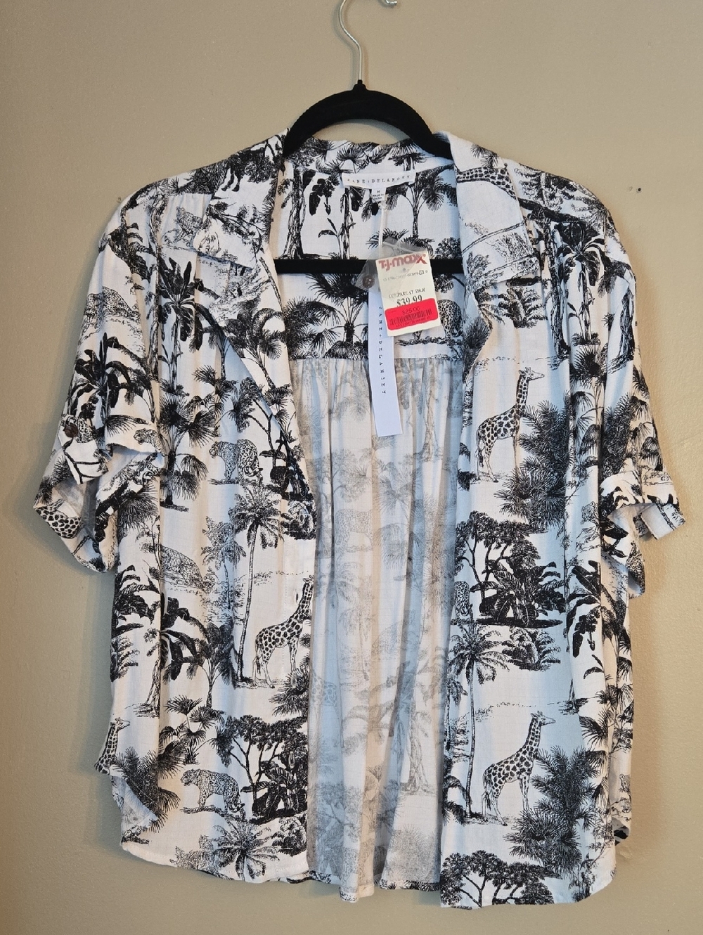 Jane and Delancey - Black and White Safari Print Short Sleeve Shirt
